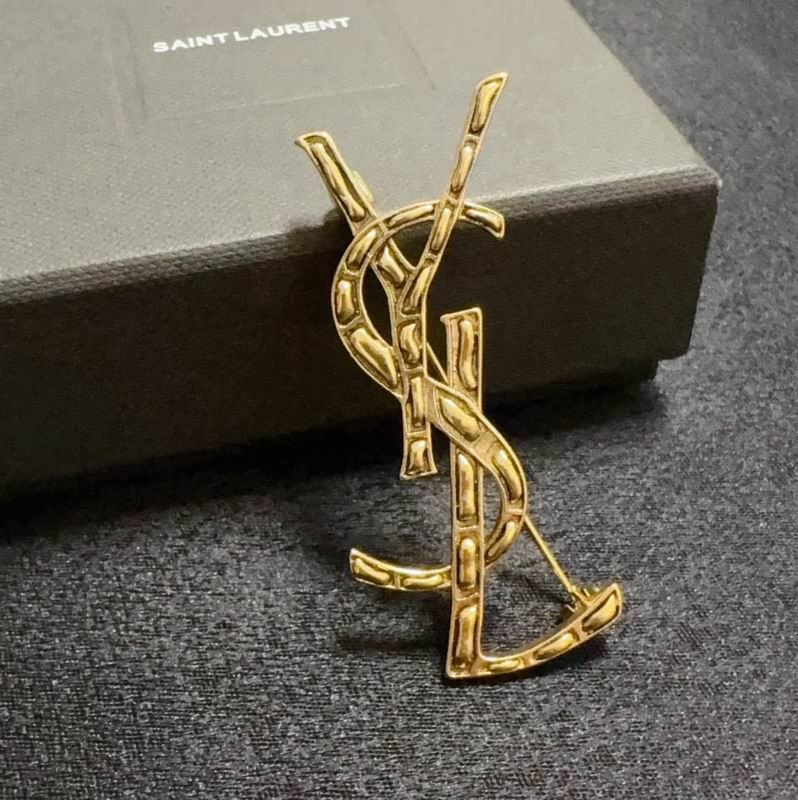 YSL Brooch 12yxx17